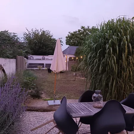 Διαμέρισμα Stilvolles Altbauapartment In Ruhiger Wohngegend *