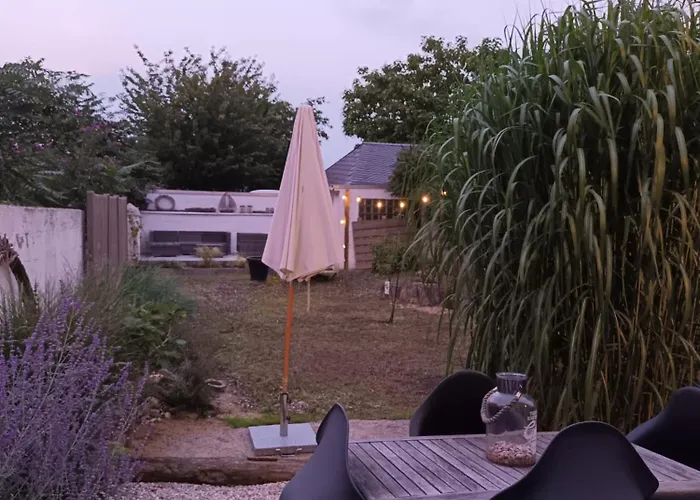 Apartman Stilvolles Altbauapartment In Ruhiger Wohngegend *